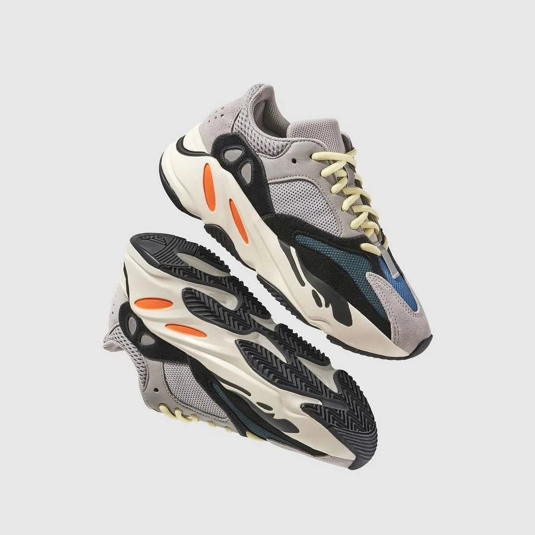 Yeezy 700 - Sneak.eu