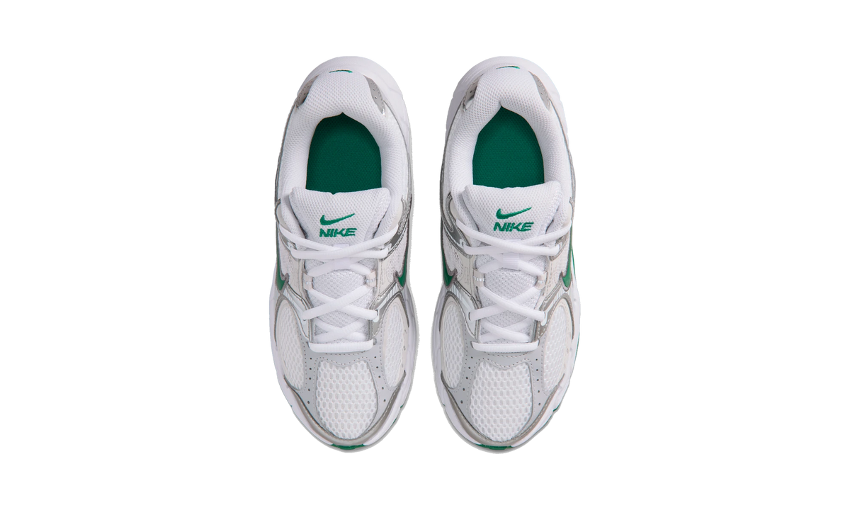 Nike V5 RNR White/Vast Grey/Metallic Silver/Malachite