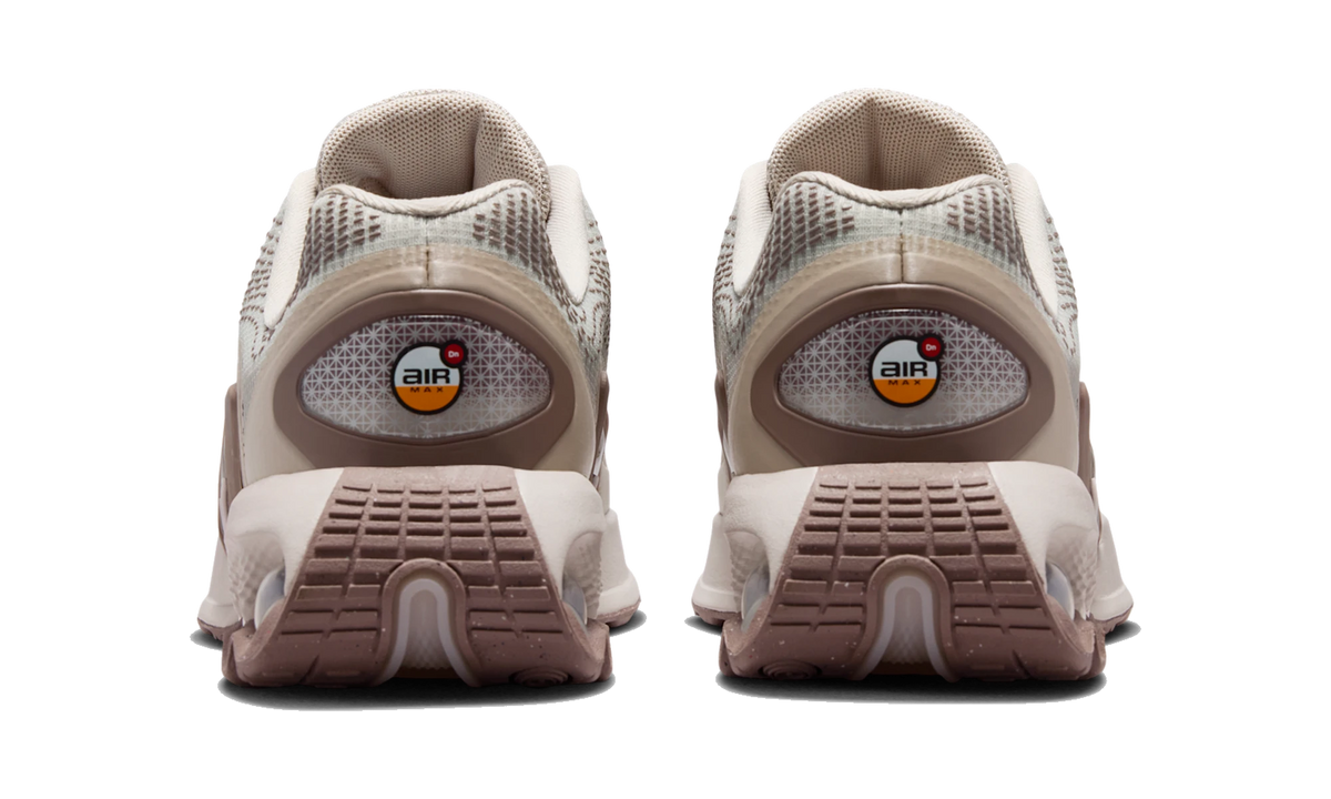 Nike Air Max Dn Cream II/Taupe Haze/Tattoo/Silt Red