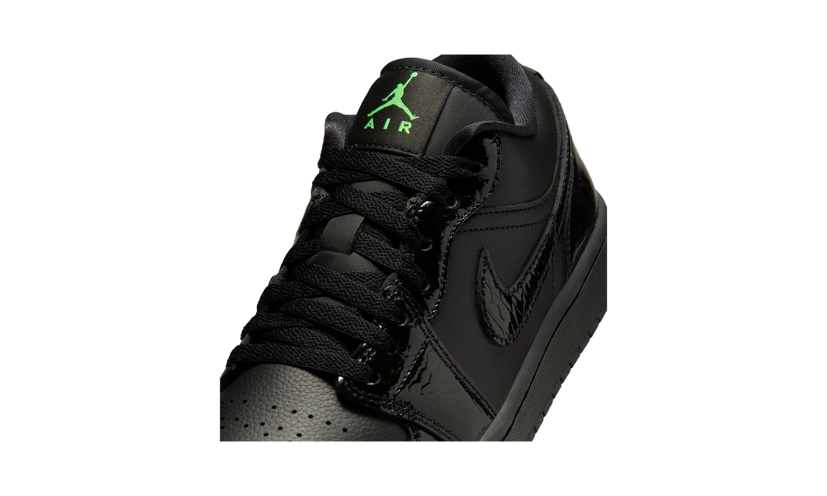 Air Jordan 1 Low SE Black Croc Scream Green