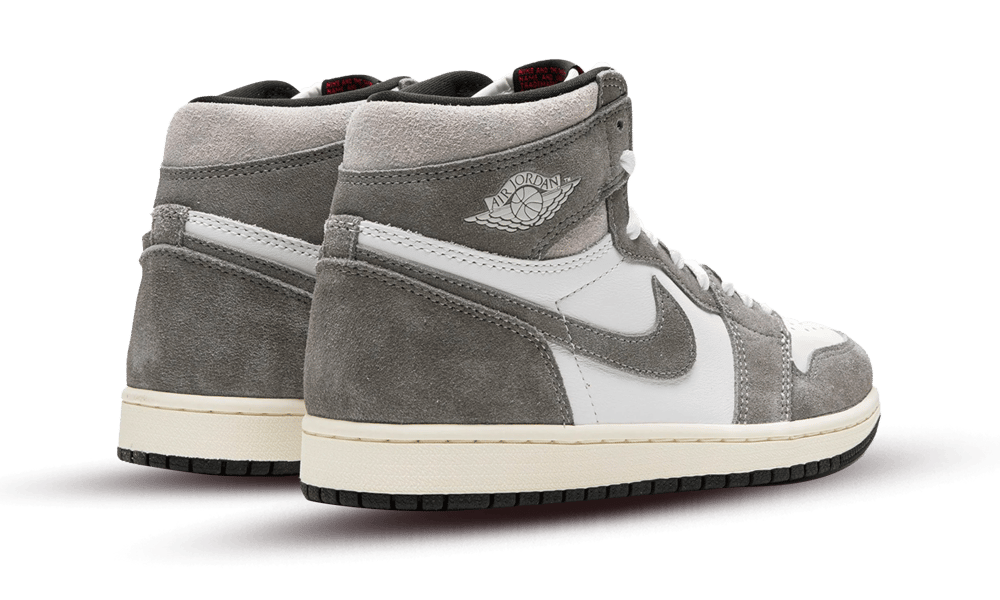 Air Jordan 1 Retro High OG Washed Black, Black/Fire Red/Light Smoke Grey/Sail (DZ5485-051 / FD1437-051)