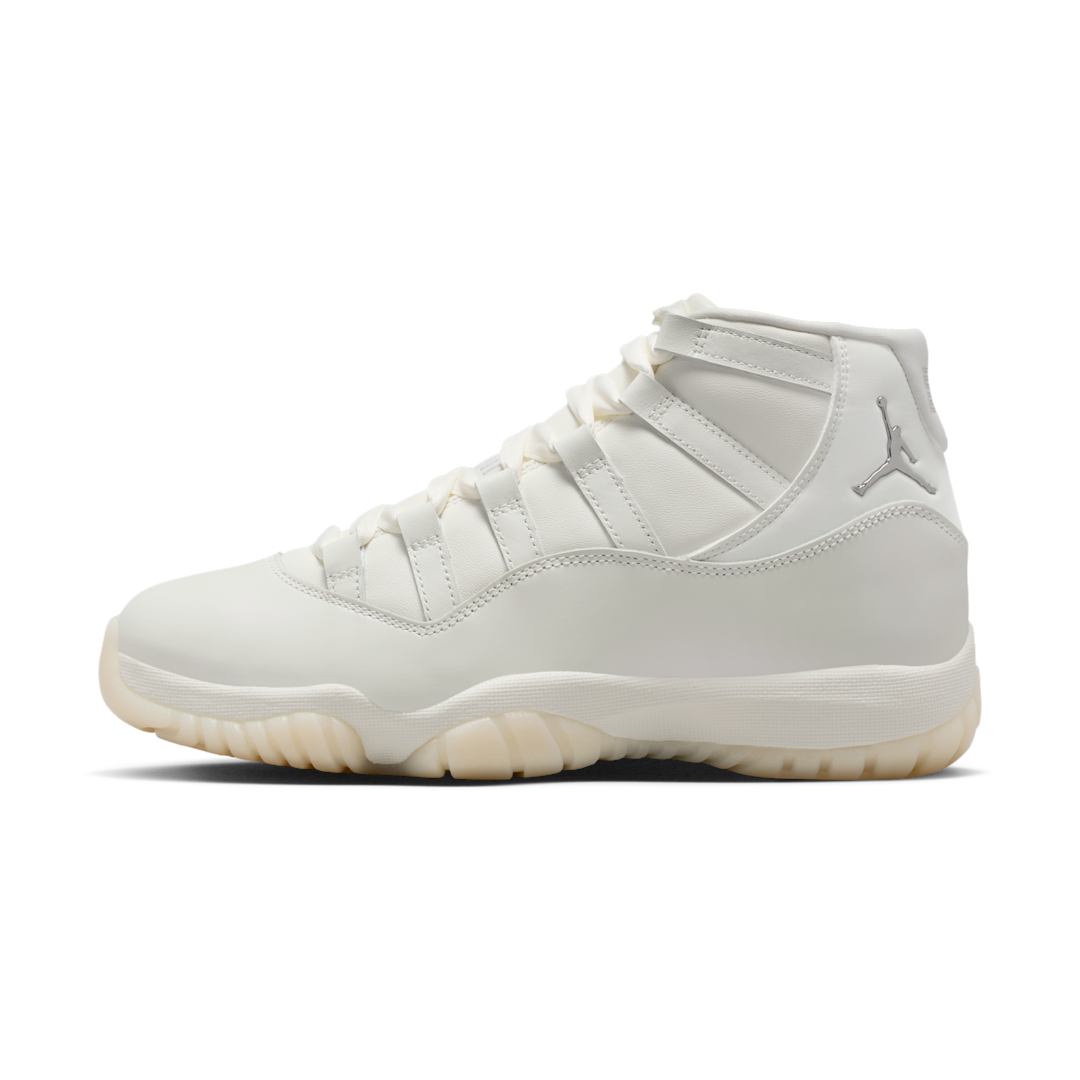 Air Jordan 11 Retro Pearl, Sail/Pearl Grey/White/Metallic Silver (AR0715-110)