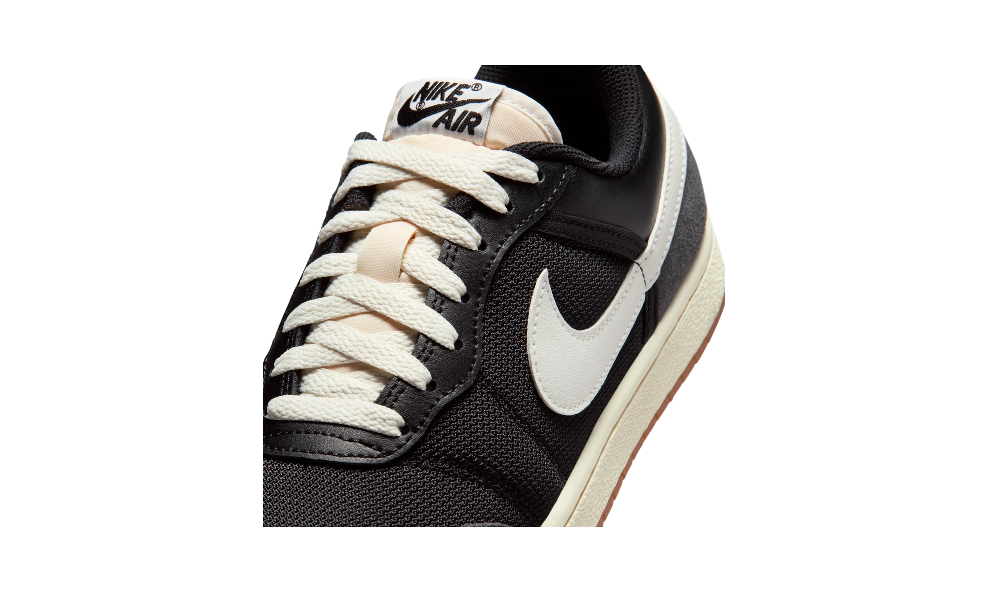 Air Jordan Skyline Low Black Summit White Gum