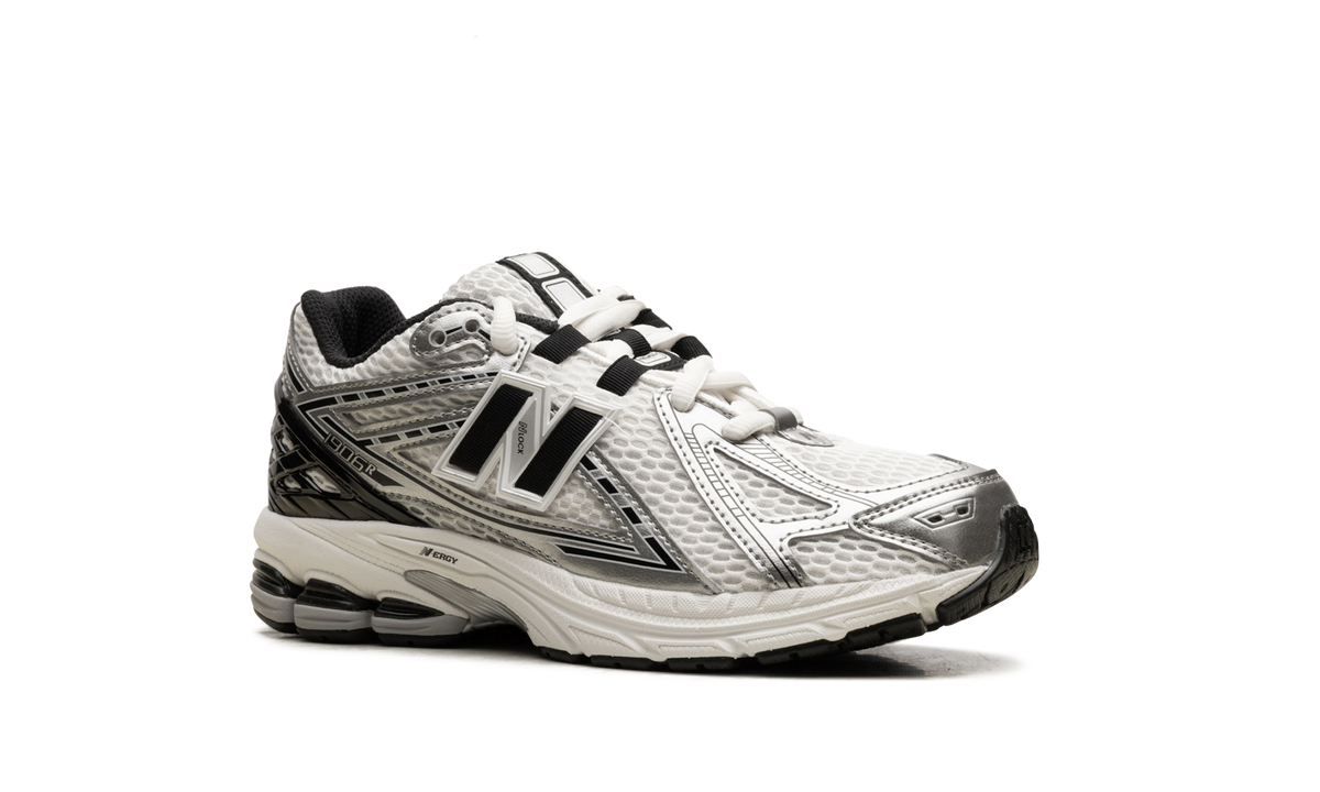 New Balance 1906R Silver Metallic Black