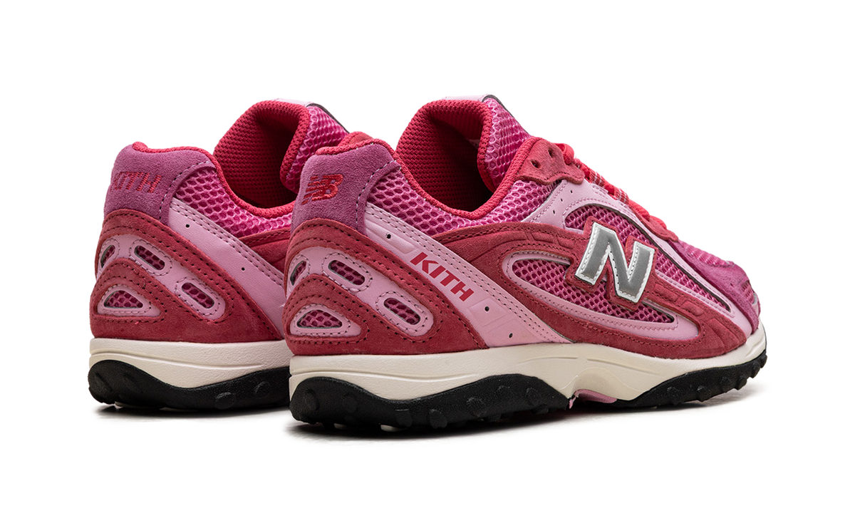 New Balance 204L Kith Pink