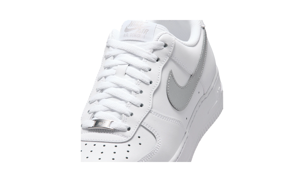 Nike Air Force 1 Low '07 White Metallic Silver