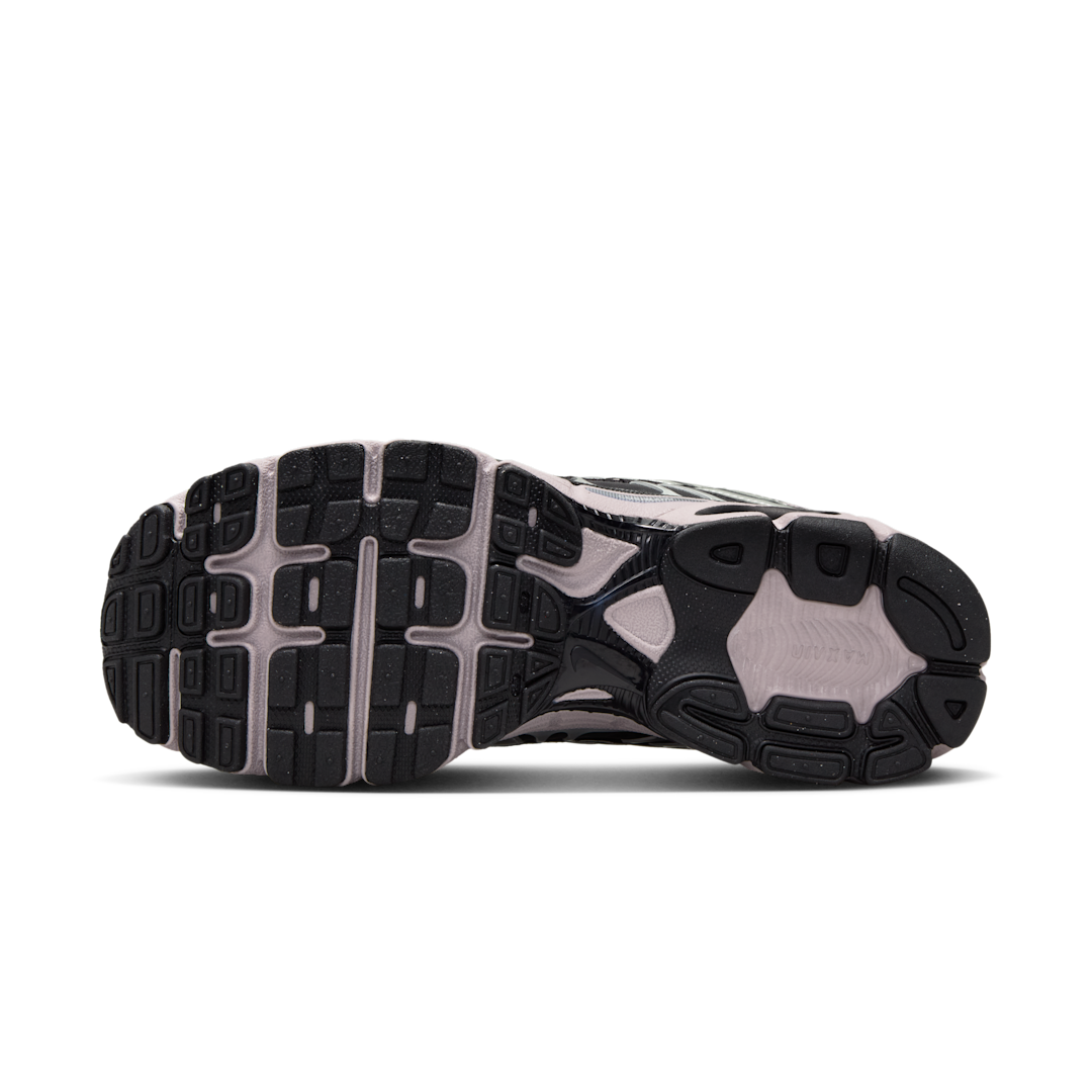 Nike Air Max Moto 2K Light Violet Ore Metallic Silver, Light Violet Ore/Metallic Silver/Black/Platinum Violet (HQ2056-200)