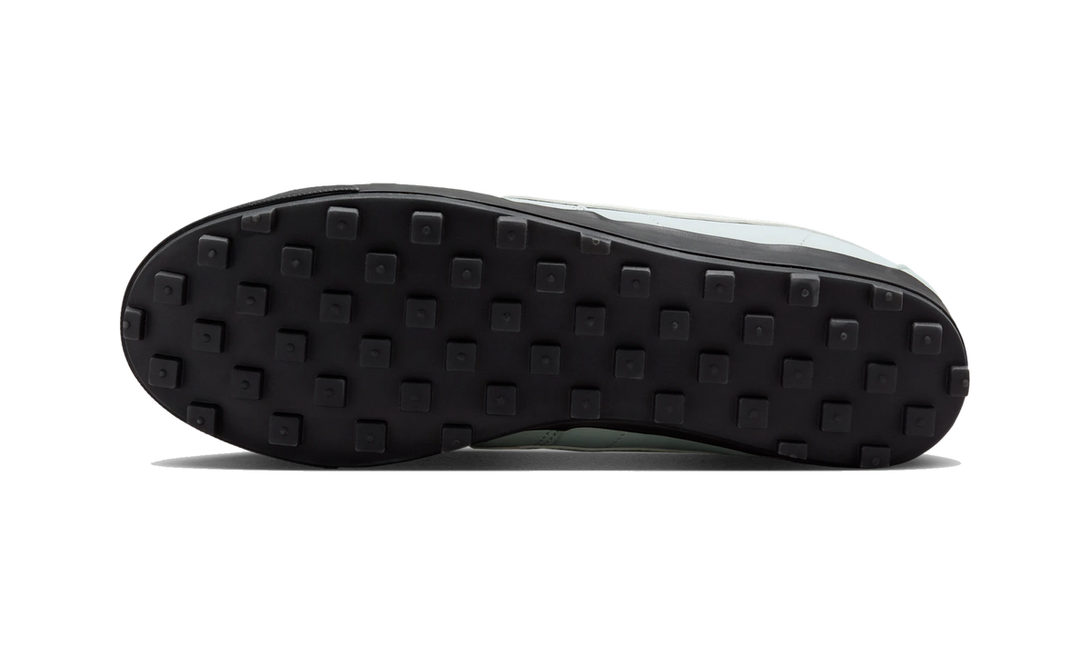Nike Astro Grabber QS Light Silver