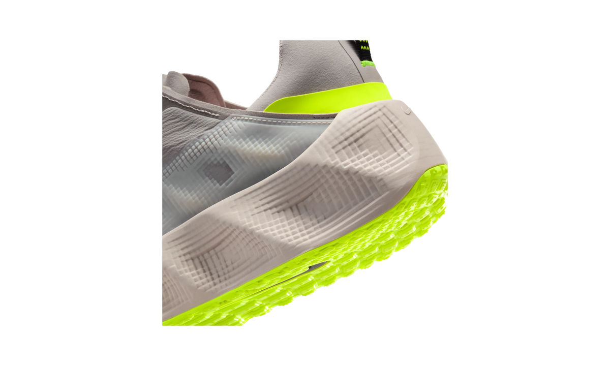 Nike Ava Rover Moon Particle Volt Ice
