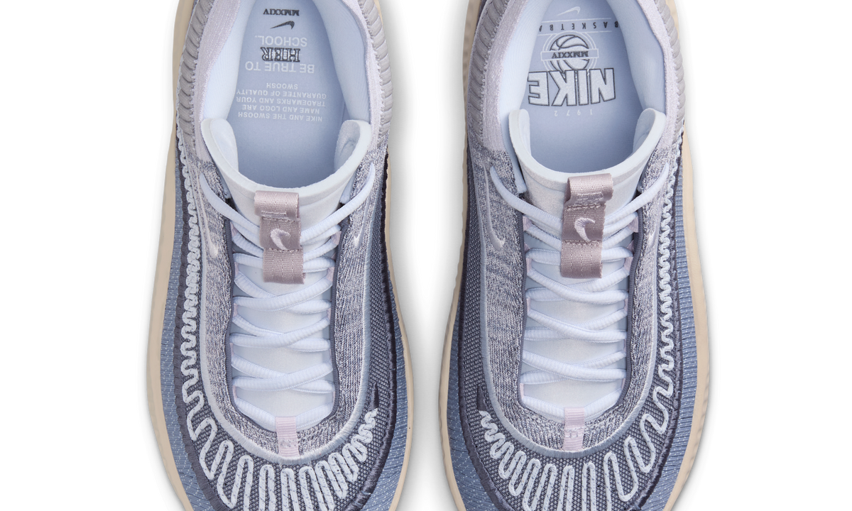 Nike Cosmic Unity 3 Be True To Her School