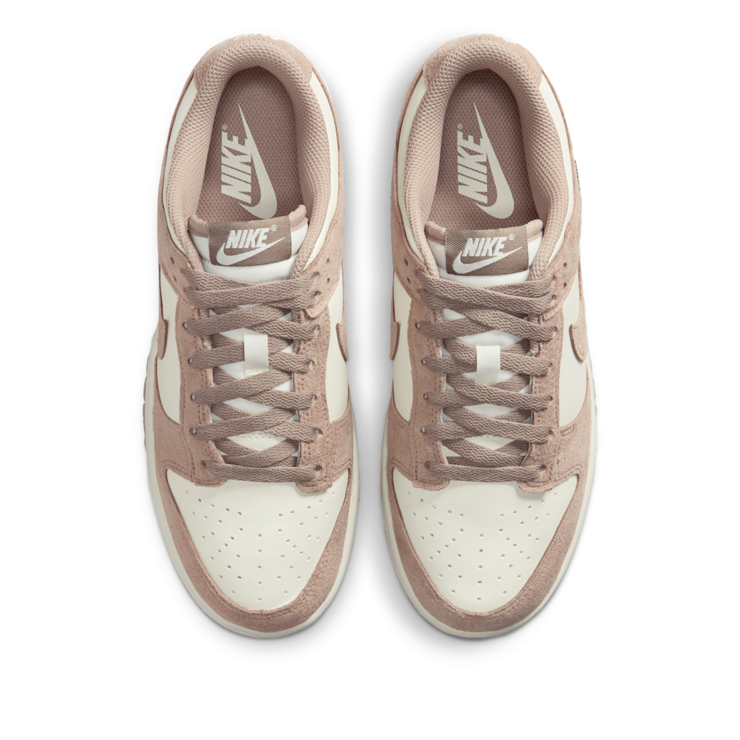 Nike Dunk Low Malt Gold Mini Swoosh - Sneak