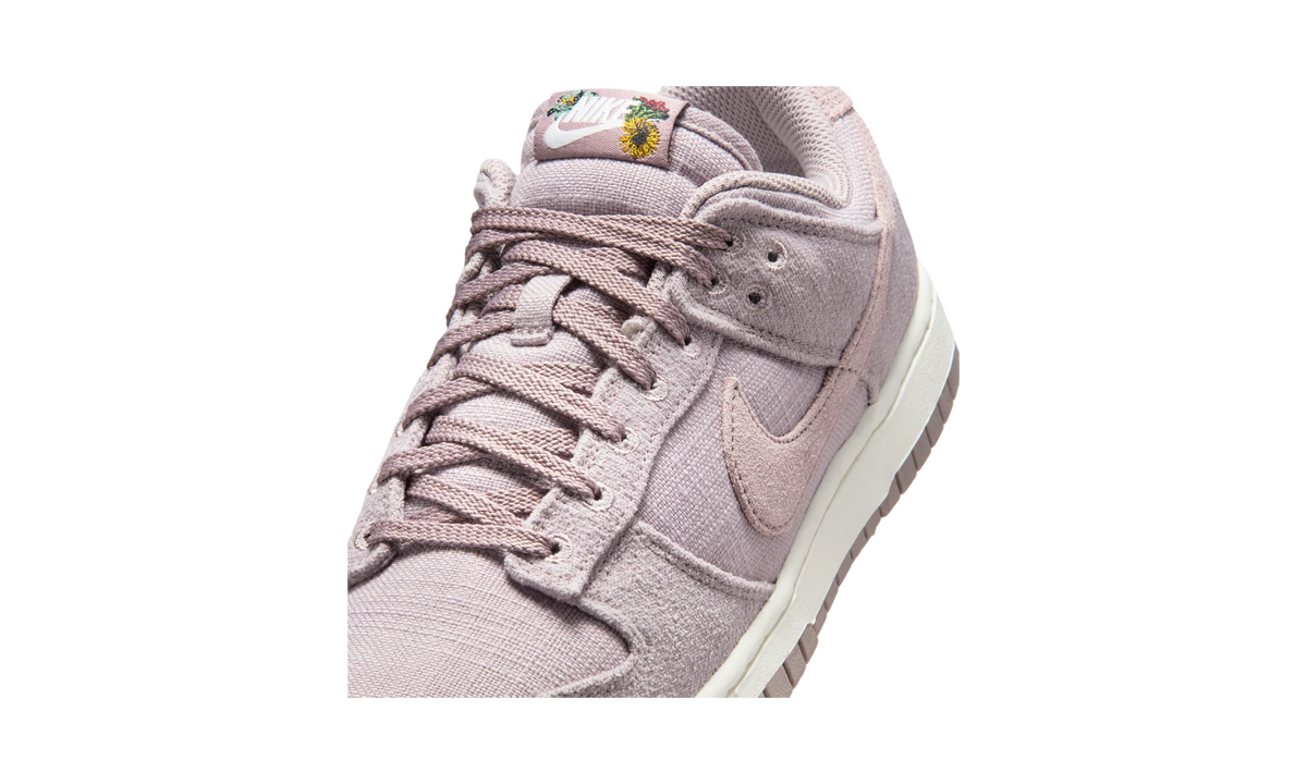 Nike Dunk Low Now Accepting All Flowers Black