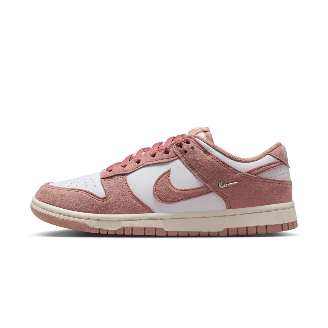 Nike Dunk Low Rose Whisper Gold Mini Swoosh, Summit White/Rose Whisper/Sail/Metallic Gold (IB4417-102)