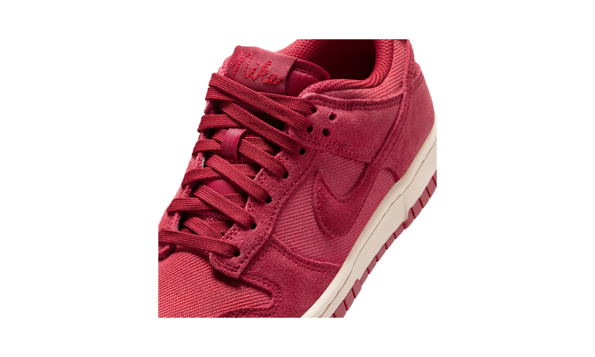 Nike Dunk Low SE Team Crimson