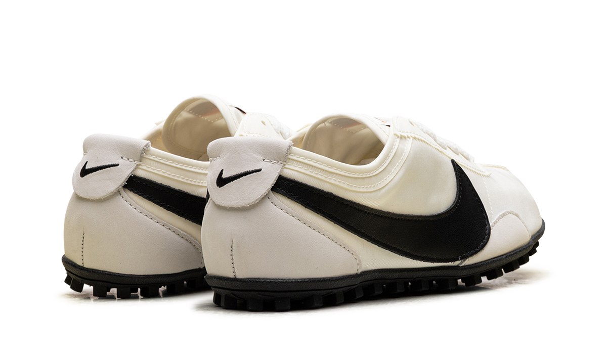 Nike Moon Shoe Soft Pearl Black