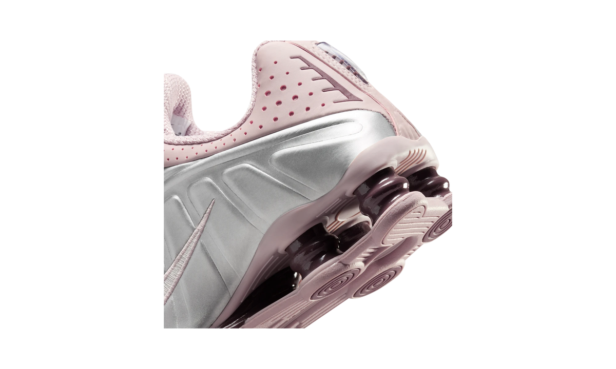 Nike Shox R4 Particle Rose Tattoo Silver