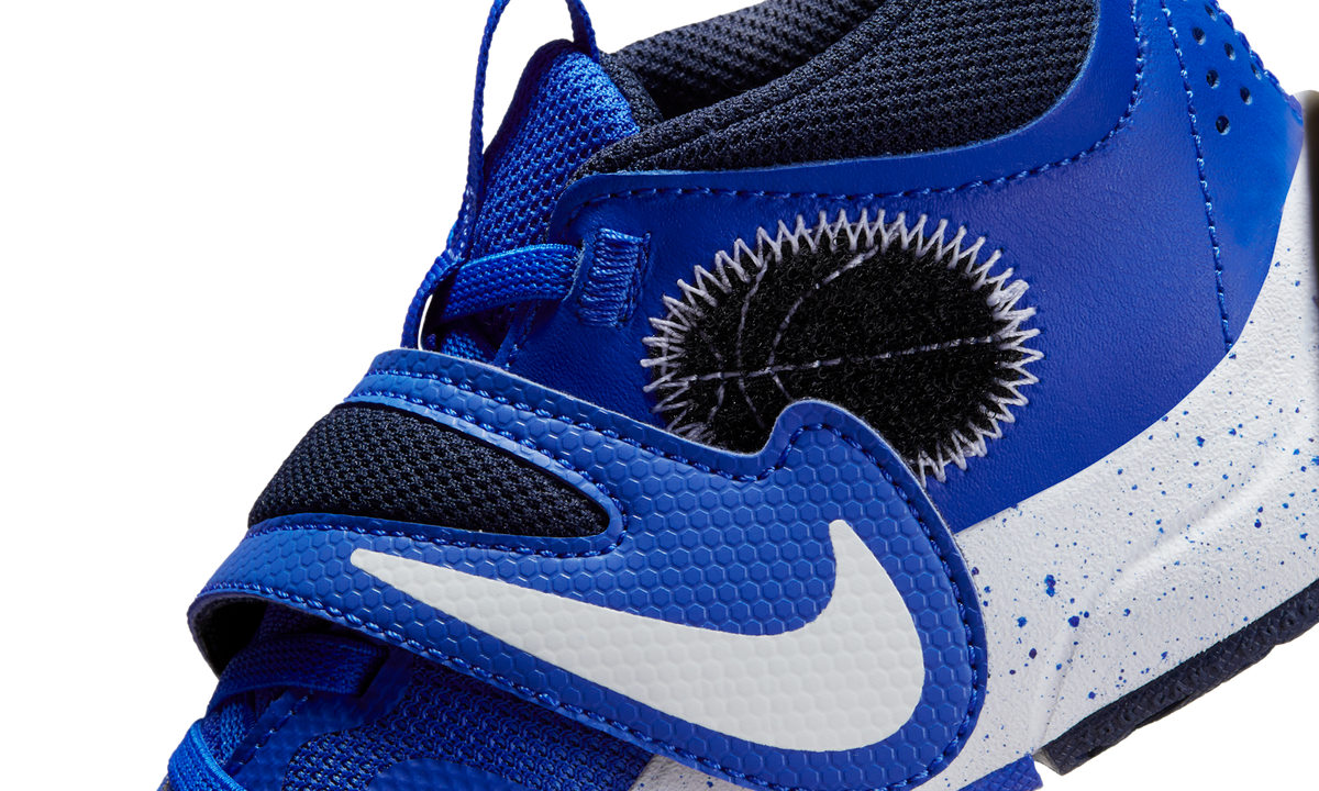 Nike Team Hustle D11 PS Hyper Royal White