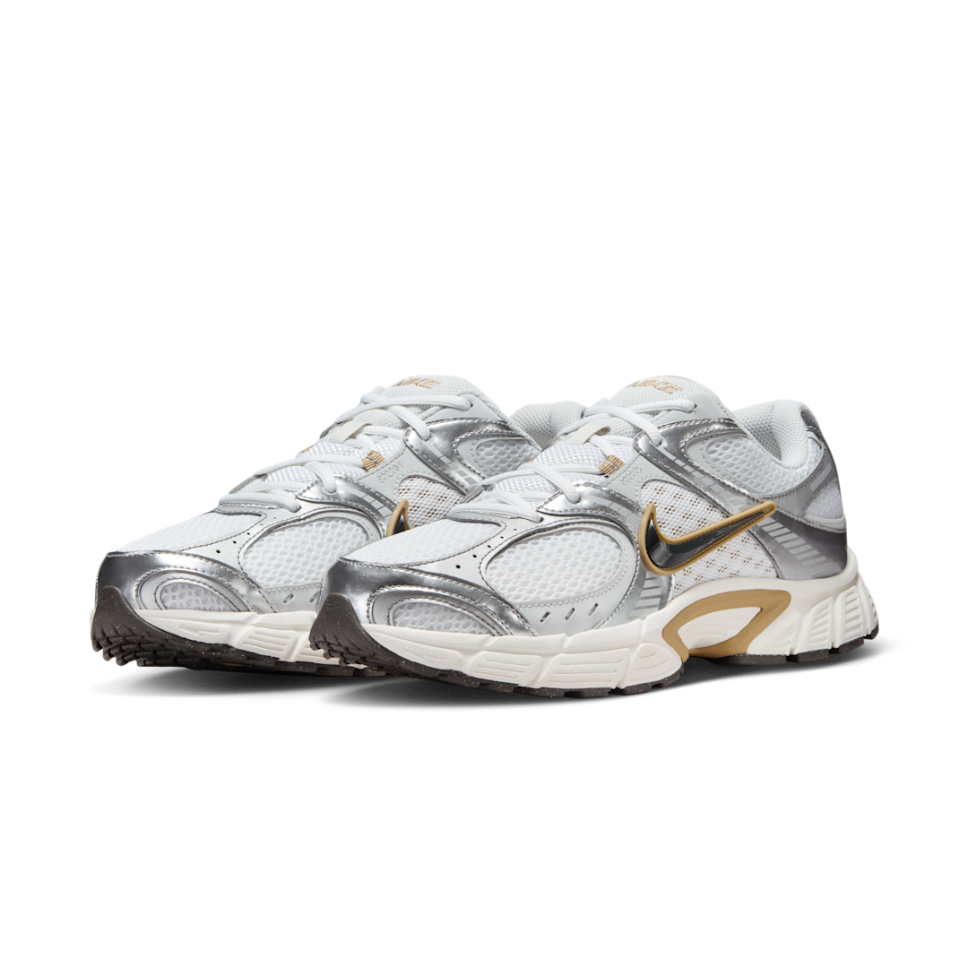 Nike V5 RNR Parachute Beige Metallic Pewter, White/Medium Ash/Parachute Beige/Metallic Pewter/Photon Dust/Sail (HJ5228-102)