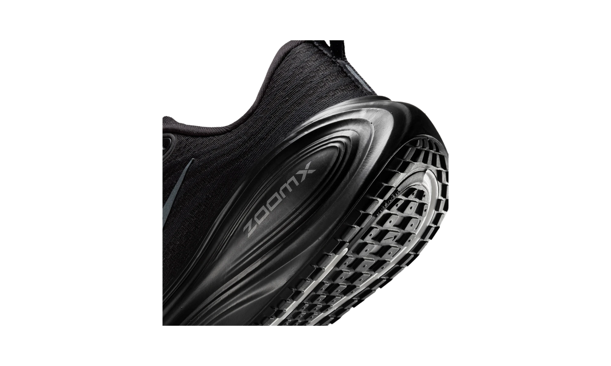 Nike Vomero Plus Black Metallic Dark Grey