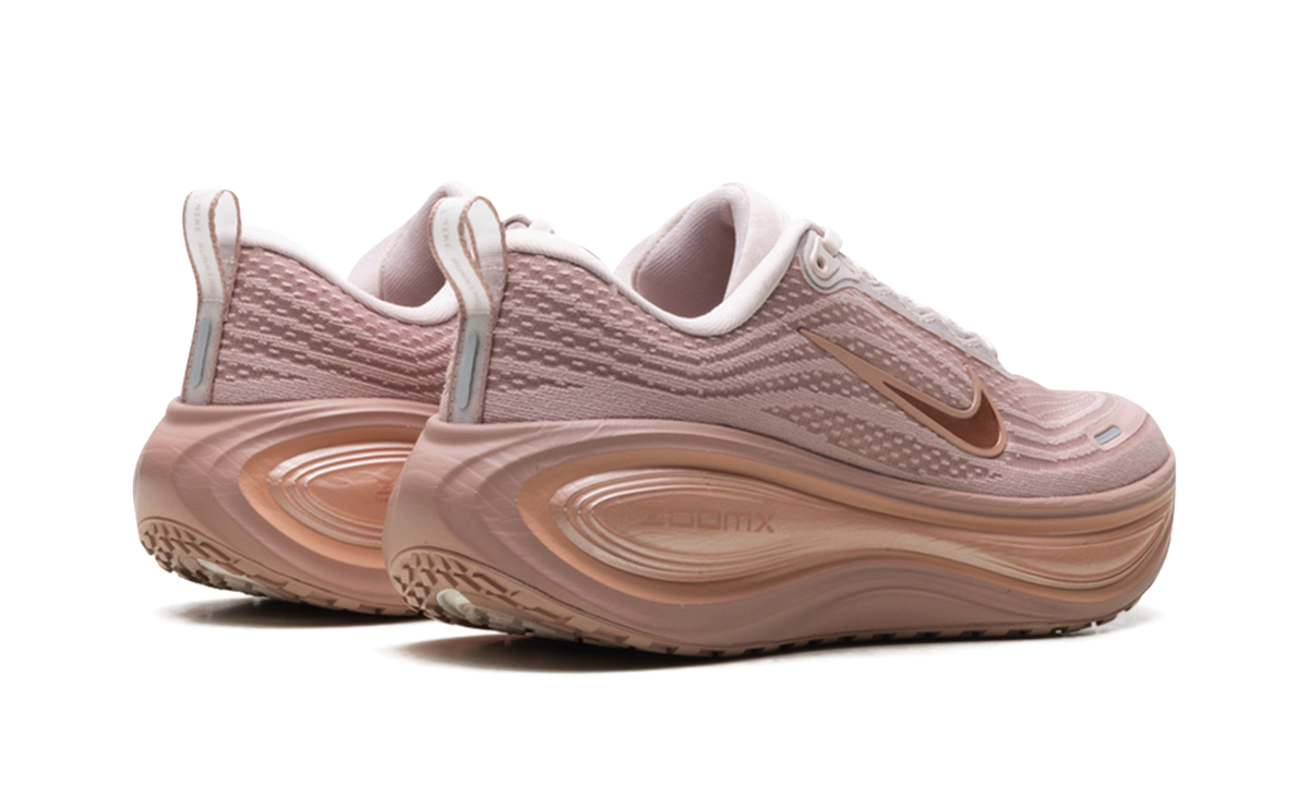 Nike Vomero Plus Particle Pink Rose Gold