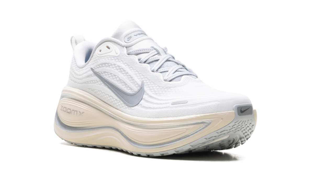 Nike Vomero Plus Running is Mental