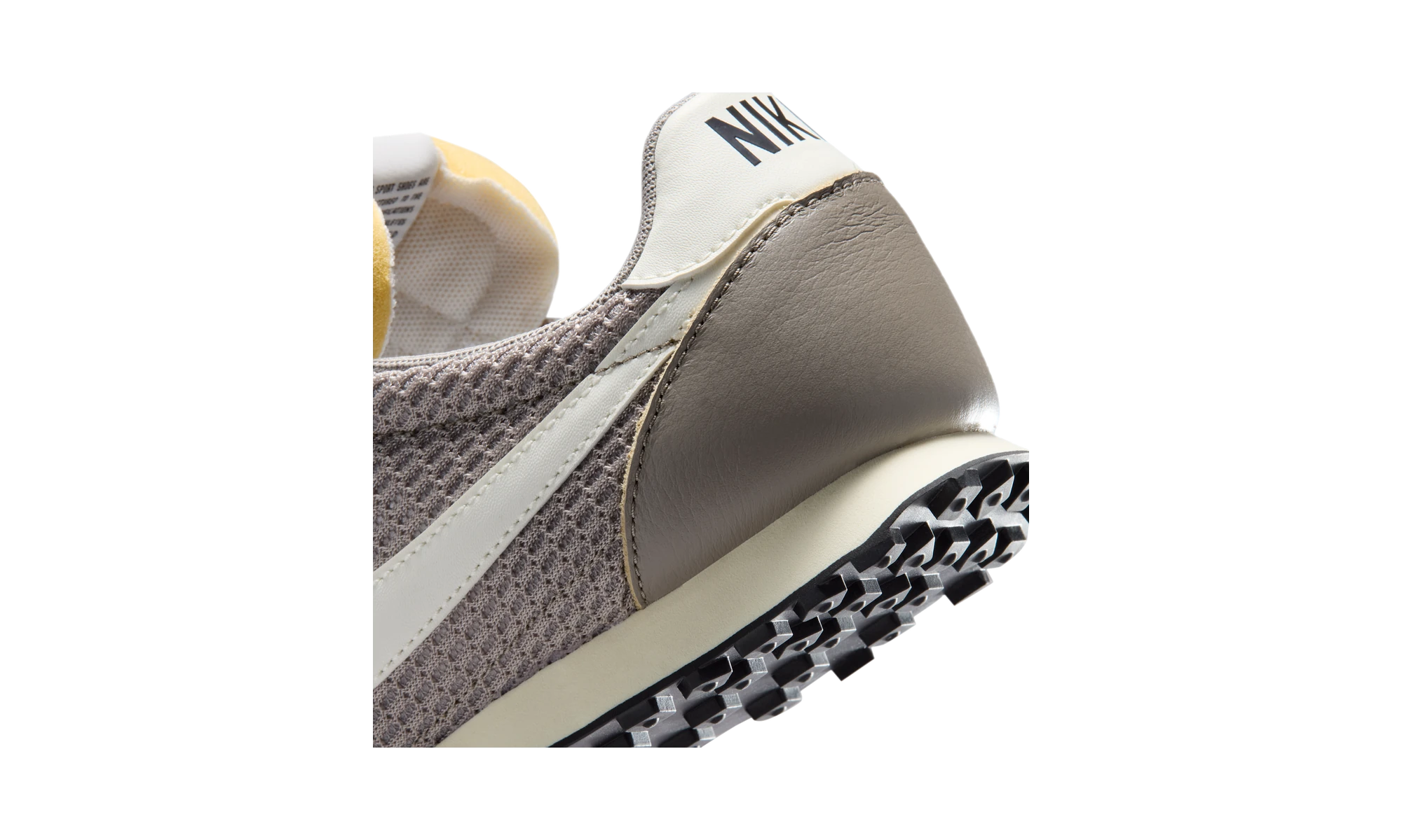 Nike Waffle Racer SE Moon Fossil Sail