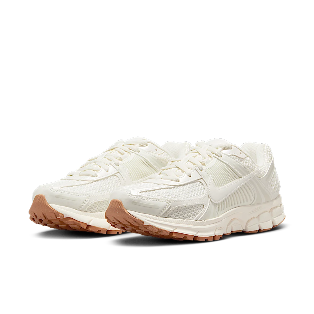 Nike Zoom Vomero 5 Sail Coconut Milk, Sail/Sail/Coconut Milk/Flax/Black (HM5886-133)