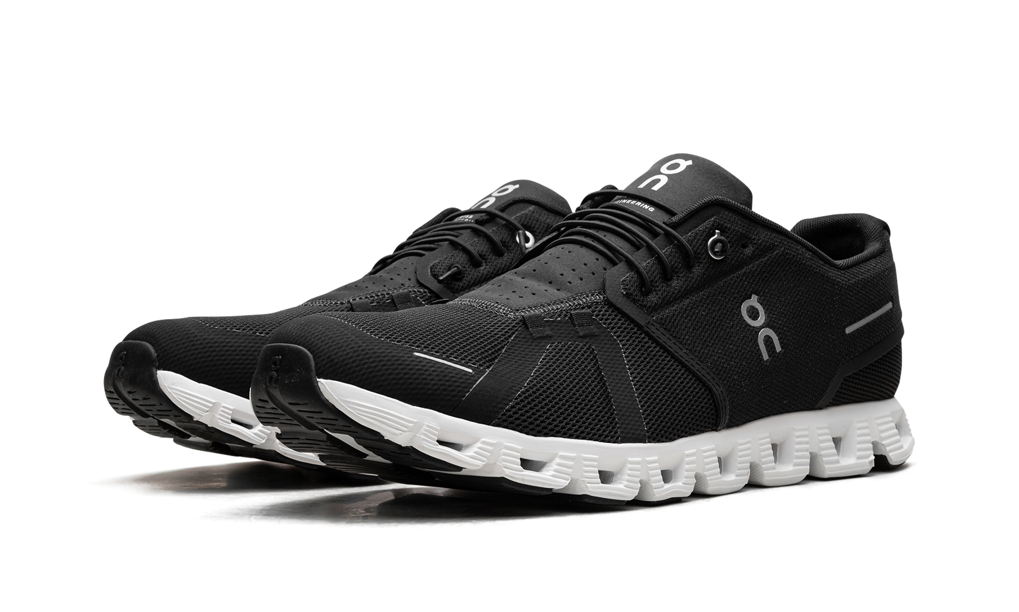 On Running Cloud 5 Black White