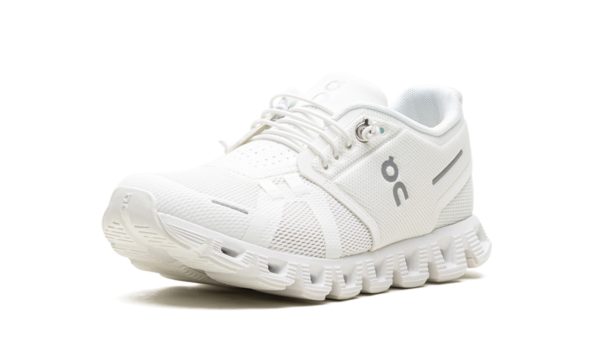 On Running Cloud 5 Undyed-White