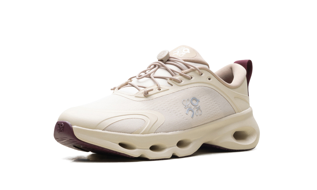 On Running Cloudsolo LOEWE Sand Burgundy