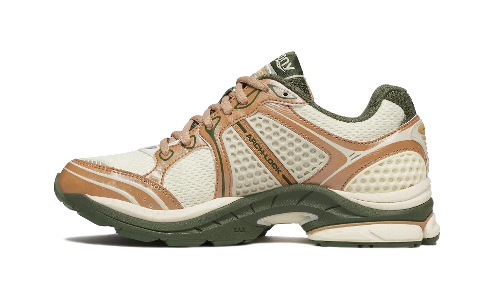 Saucony ProGrid Triumph 4 Saucony & Friends Seanella Abraham