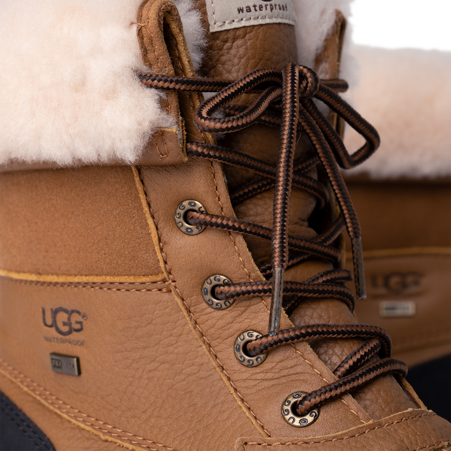 UGG Adirondack III Boot Chestnut, Chestnut (1095141-CHE)
