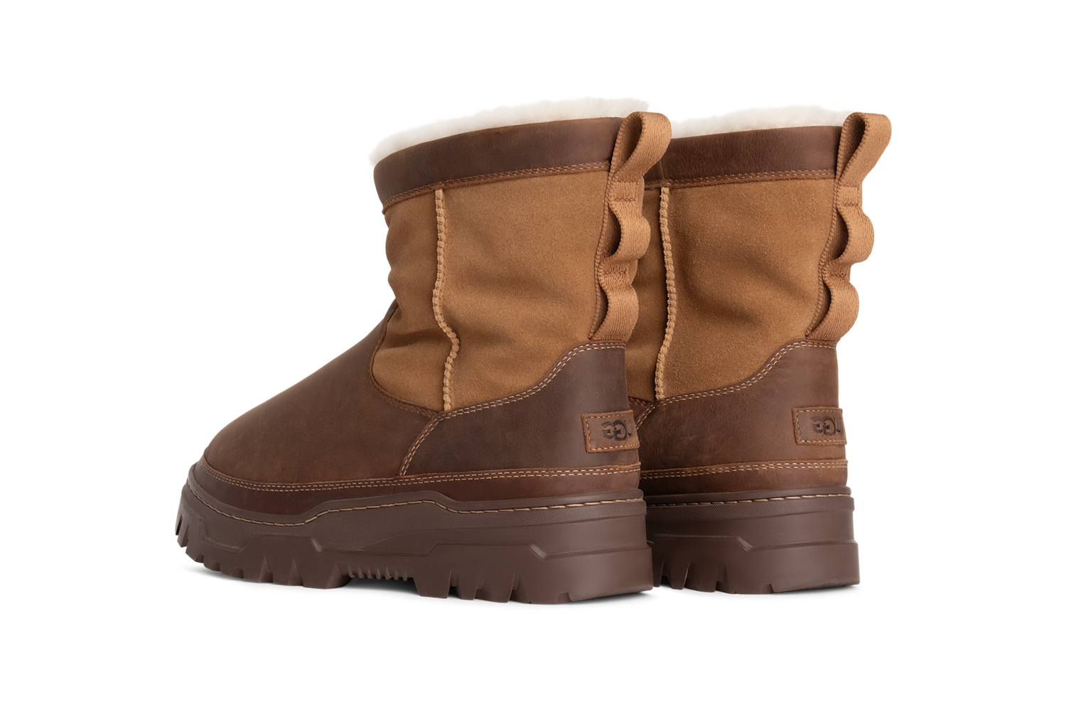 UGG Heritage Pull-On TrailGazer Boot Chestnut, Chestnut (1158213-CHE)
