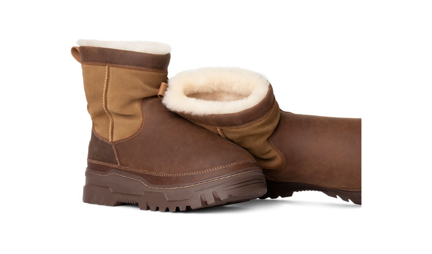 UGG Heritage Pull-On TrailGazer Boot Chestnut, Chestnut (1158213-CHE)