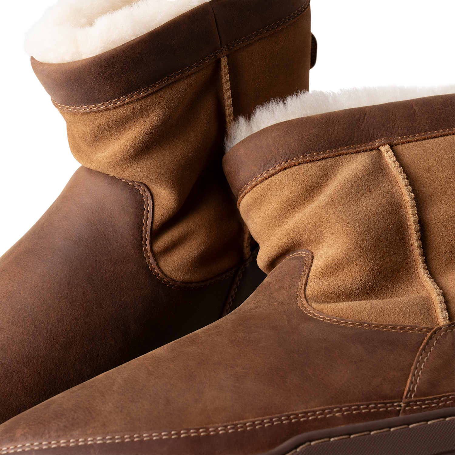 UGG Heritage Pull-On TrailGazer Boot Chestnut, Chestnut (1158213-CHE)