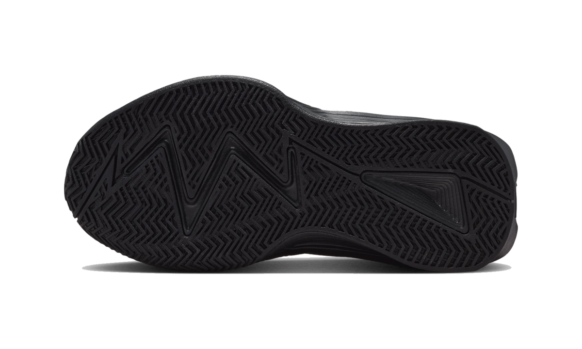 Nike S.T. Dynamite Basketball Shoe Black/Dark Smoke Grey/Black