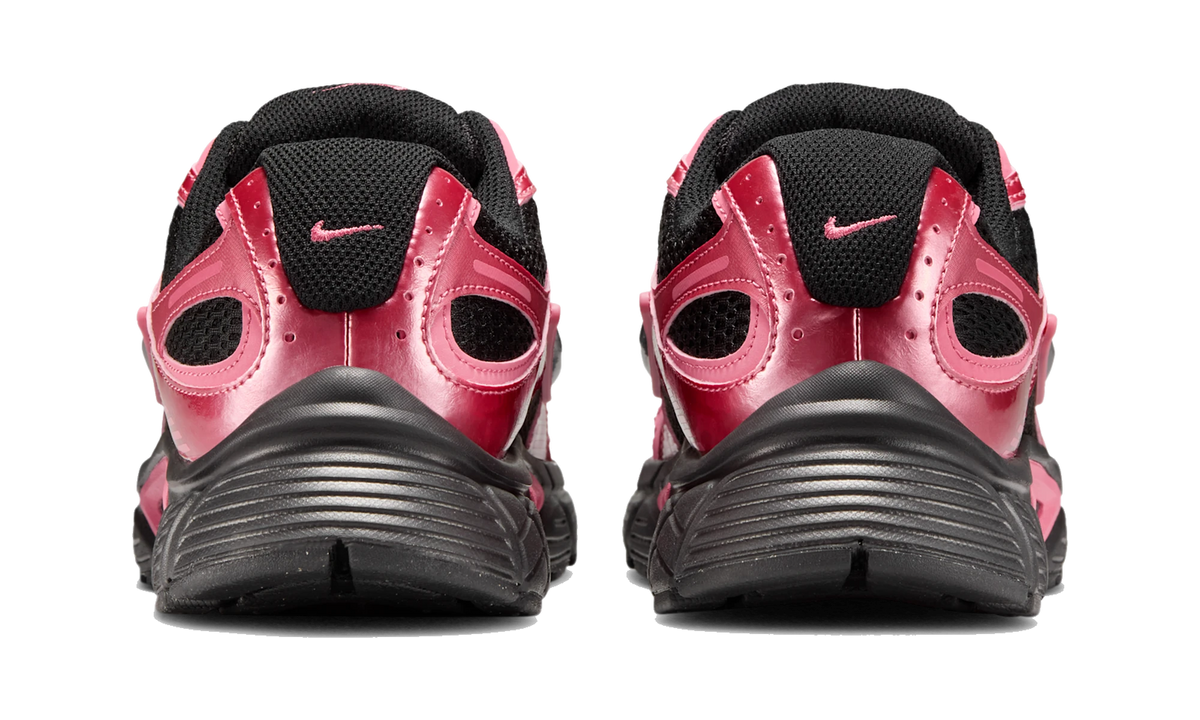 Nike V5 RNR shoes with reflective accents Black/Peony/Black