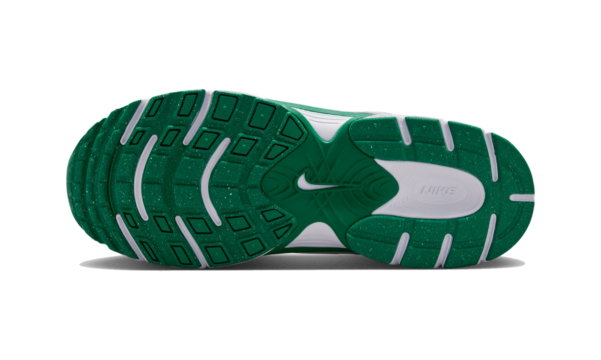 Nike V5 RNR White/Vast Grey/Metallic Silver/Malachite