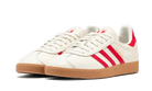 Adidas Gazelle Peru, Off White/Team Power Red 2/Gum (ID3720)