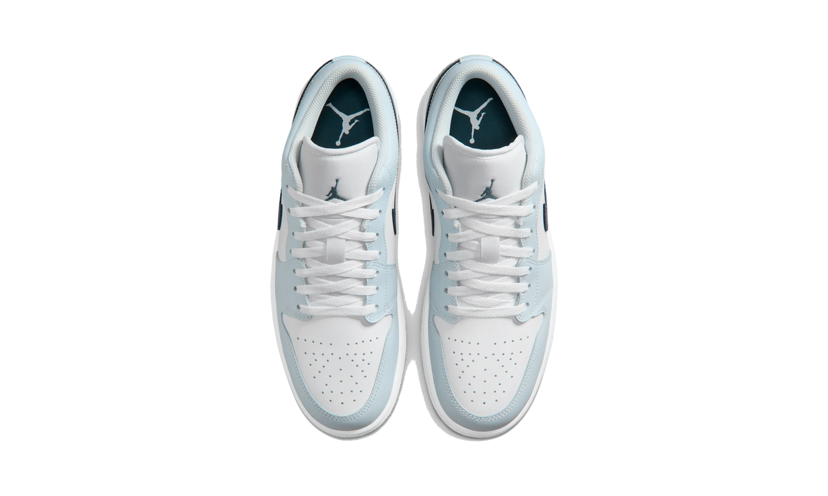 Air Jordan 1 Low Aura Squadron Blue