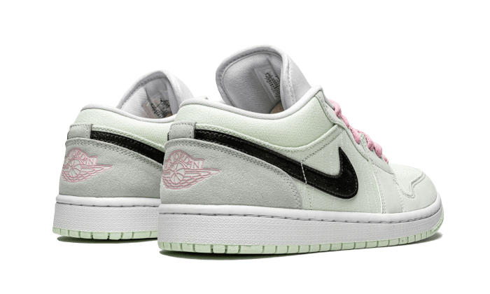 Air Jordan 1 Low SE Barely Green, Barely Green/Black-Light Arctic Pink-White (CZ0776-300)