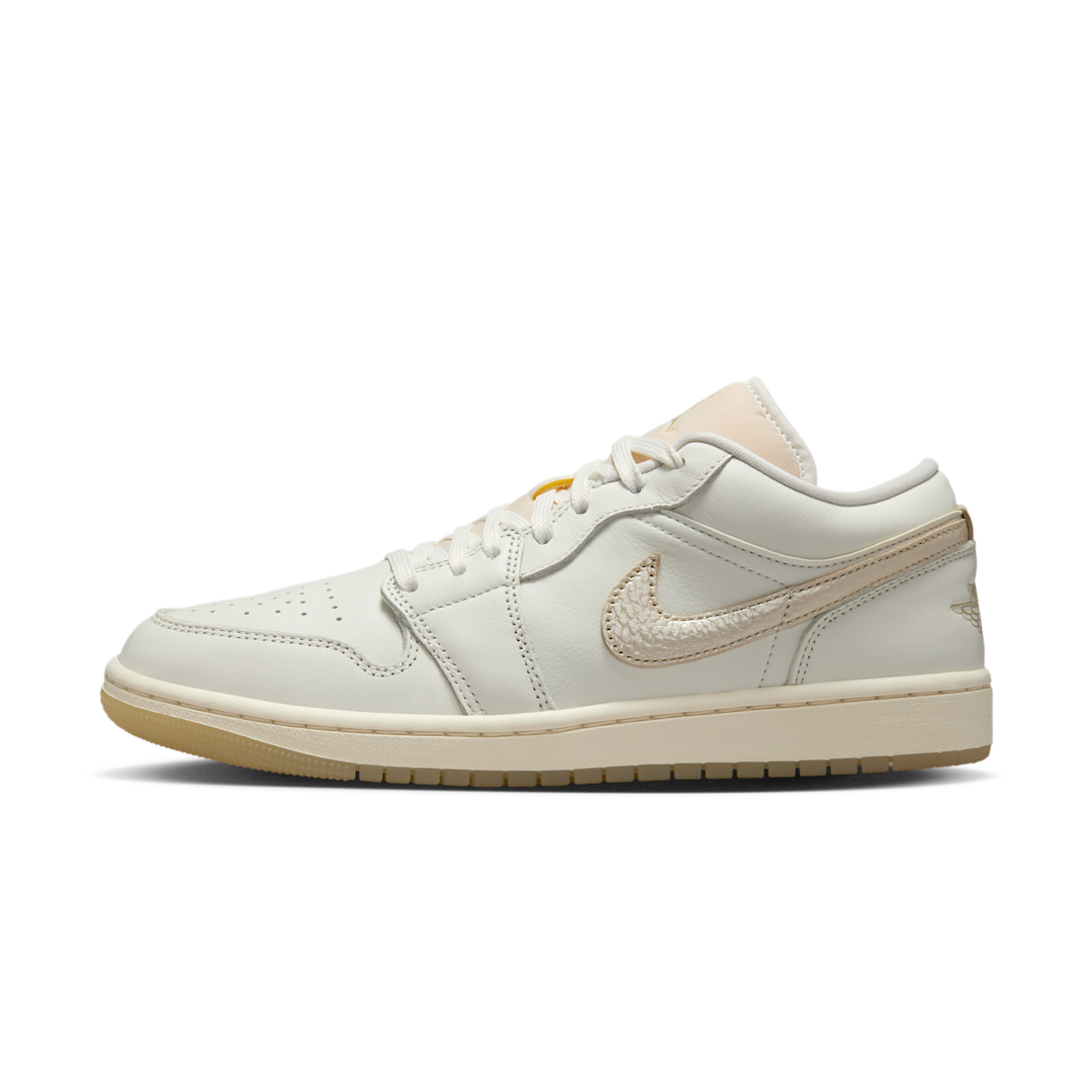 Air Jordan 1 Low SE Metallic Team Gold, Sail/Pale Ivory/Team Gold (HV5157-100)