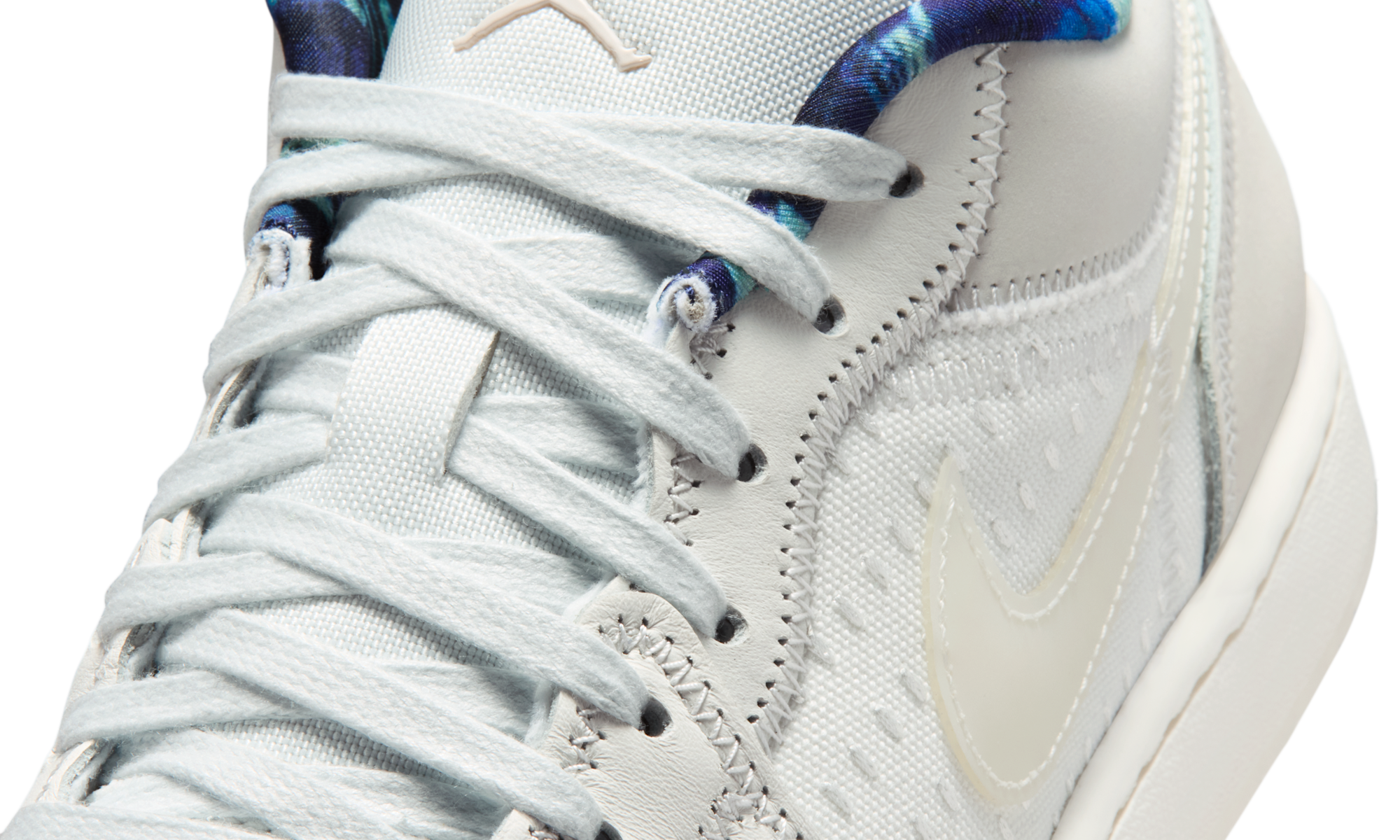 Air Jordan 1 Low SE Summit White Sail