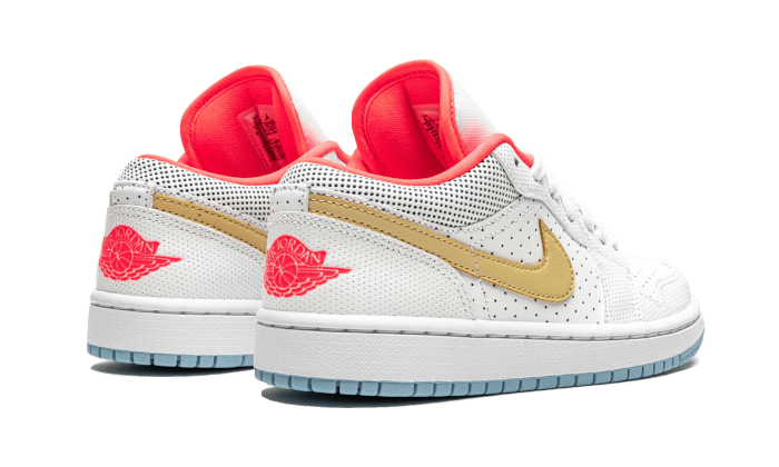 Air Jordan 1 Low SE White Sesame, White/Sesame-Flash Crimson-Psychic Blue (DC9509-100)