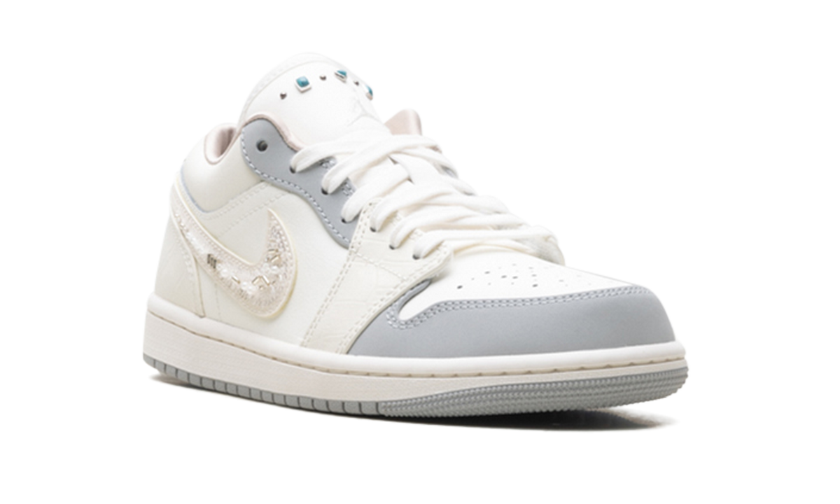 Air Jordan 1 Low Sail Soft Pearl