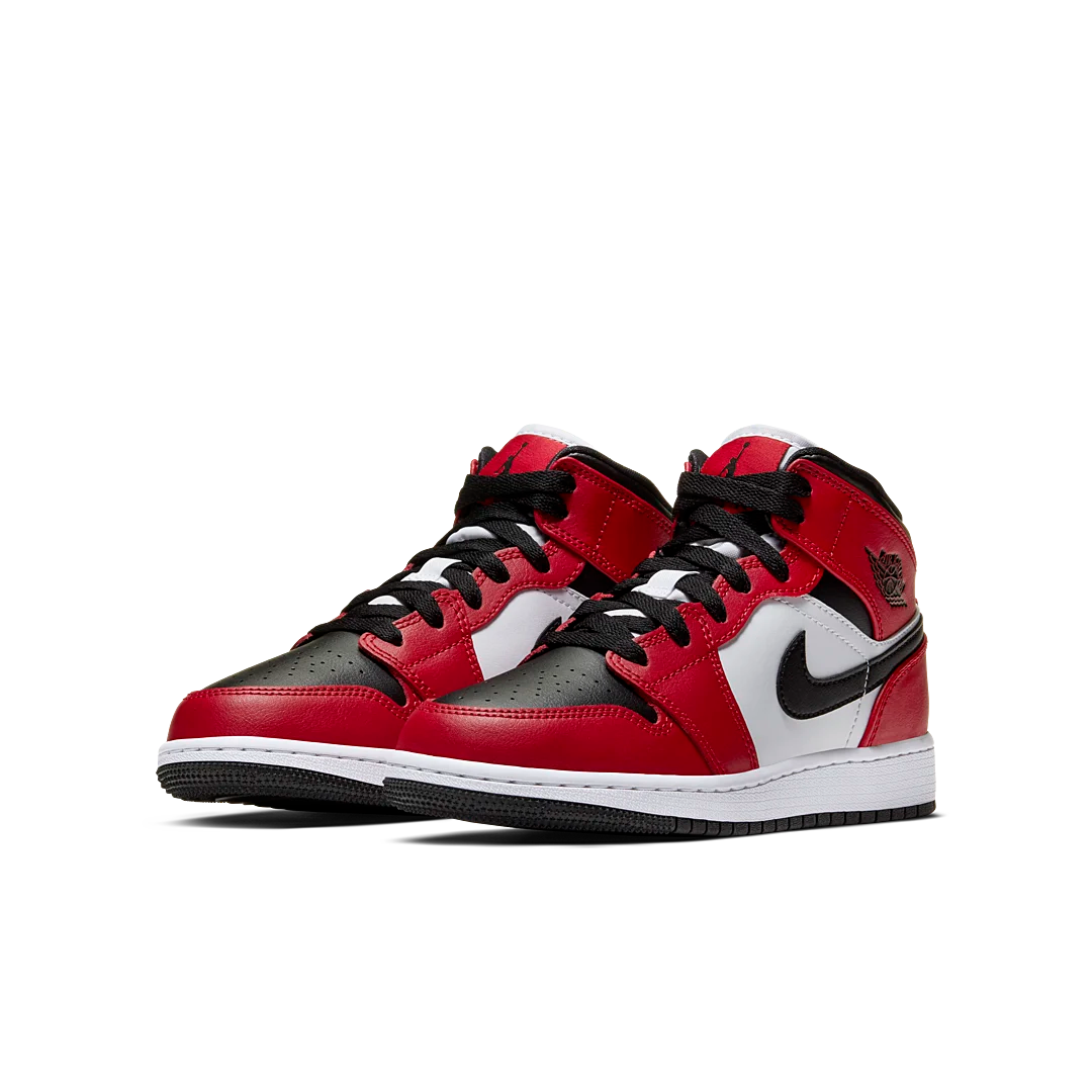 Air Jordan 1 Mid Chicago Black Toe, Black/Black-Gym Red (554725-069)