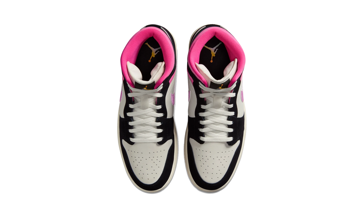 Air Jordan 1 Mid SE World Tour