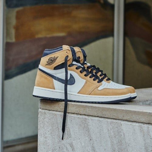 Air Jordan 1 Retro High Rookie of the Year, Golden Harvest/Black-Sail (555088-700)