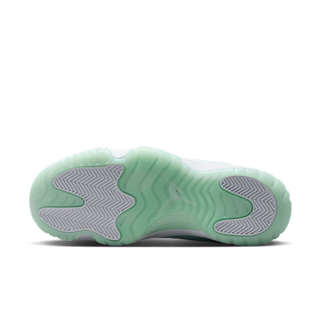 Air Jordan 11 Retro Low Igloo, White/Igloo (AH7860-103)