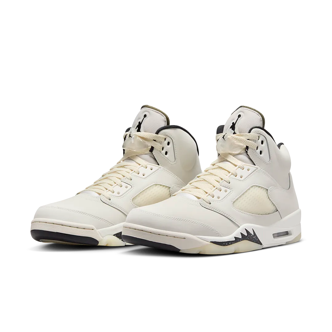 Air Jordan 5 Retro SE Sail, Sail/Black/Light Orewood Brown/Coconut Milk (FN7405-100)